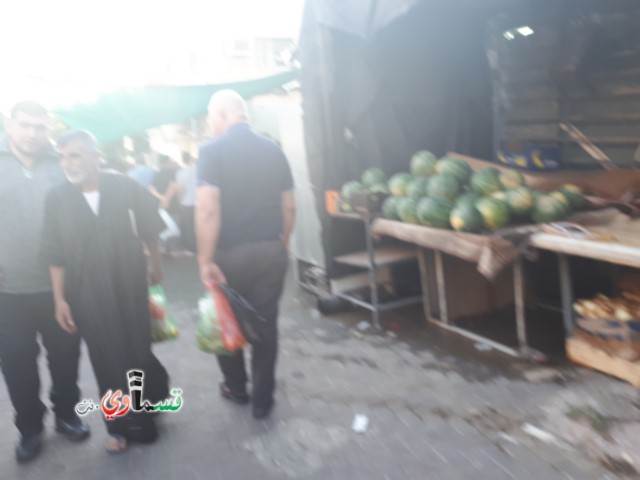 فيديو- كفرقاسم :  سوق رمضان التراثي واجواء رمضانية في اليوم الاول  من شهر رمضان وازدحامات حول ميدان ابي بكر الصديق 